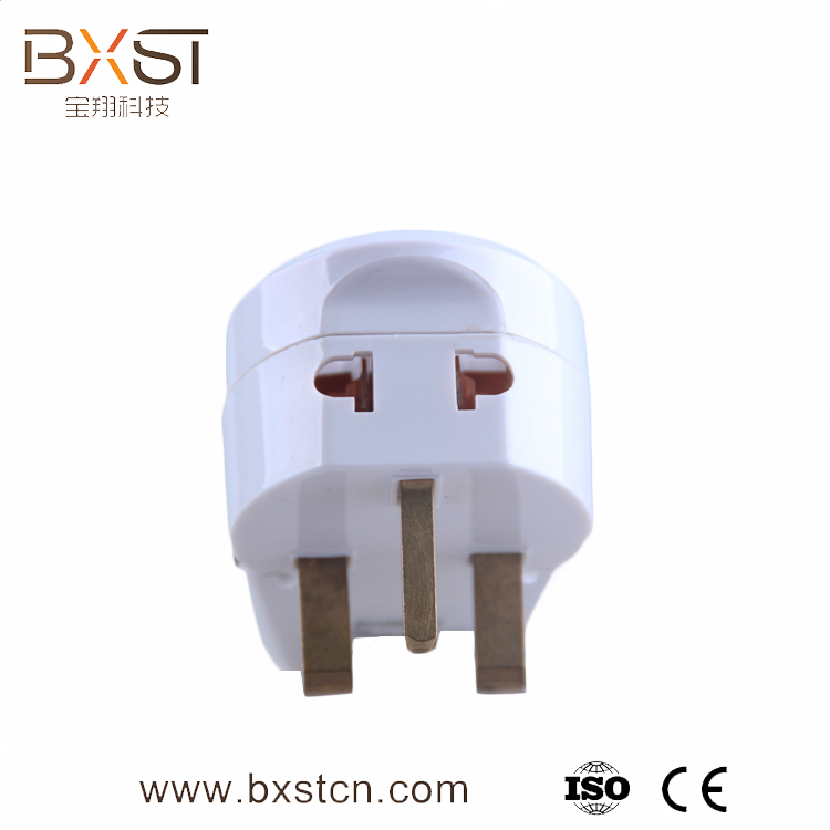 Protector de voltaje BXST con socket universal para computadoras v005