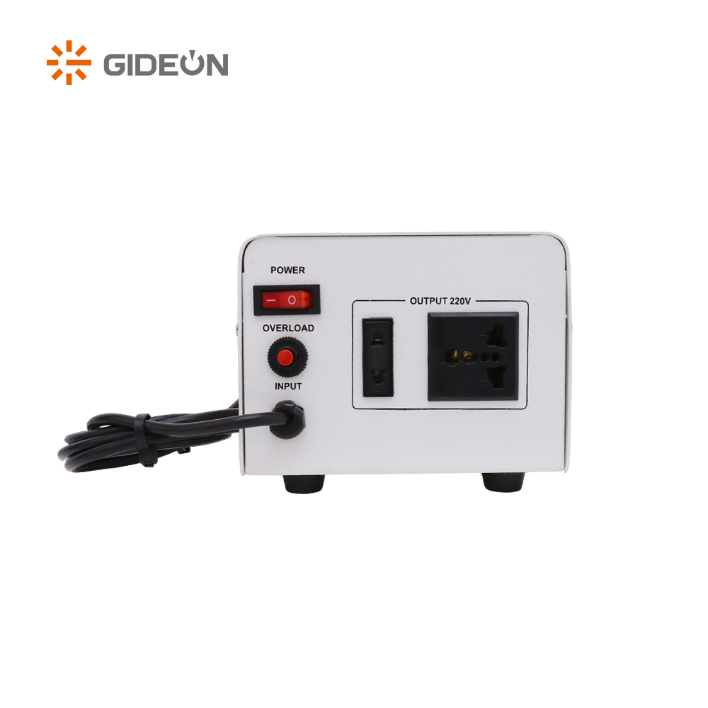 Estabilizador de voltaje de enchufe universal automático GD-AVR31-UN 1000VA con protección completa